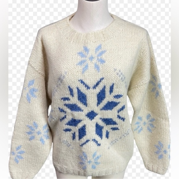L.L. Bean Sweaters - Vintage 80s LL Bean Snowflake Sweater